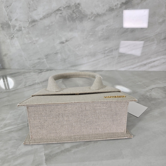 Jacquemus Le Grand Chiquito Bag - Picture 6 of 10